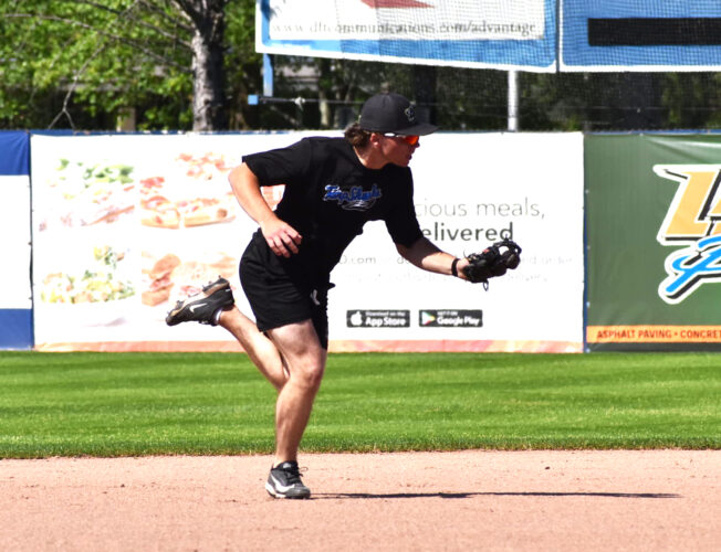 https://ogden_images.s3.amazonaws.com/www.observertoday.com/images/2026/05/28202600/Blake-Herman-grounder-practice-Tarp-Skunks-652x500.jpg